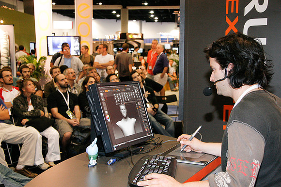 exhibit-hall-training-session